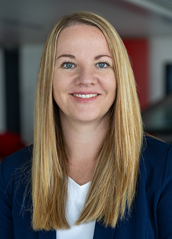 Evelyne Omelko