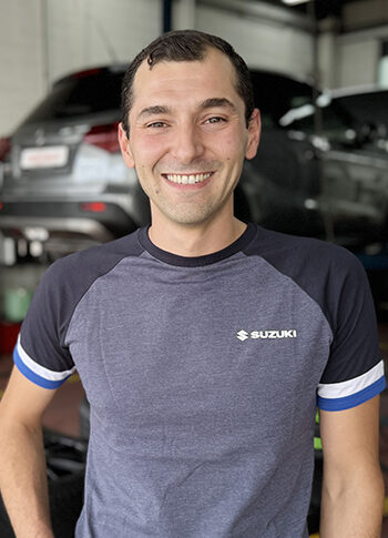 Adis Elmazi